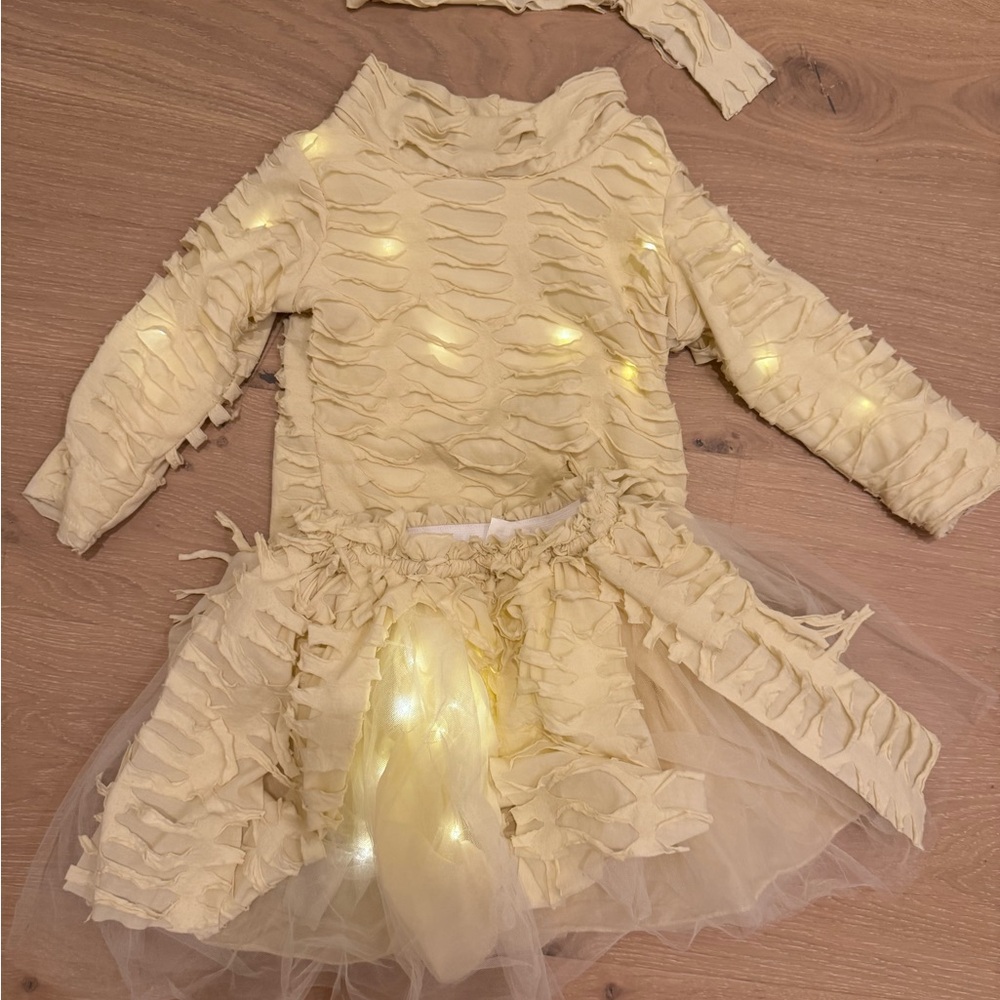 Pottery barn kids Light-Up mummy costume